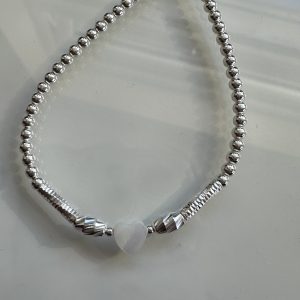 Mother of pearl heart bracelet