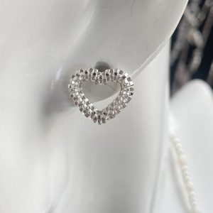 Texture heart studs