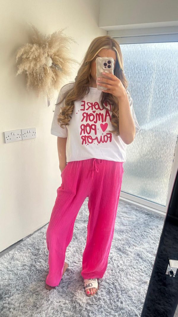 More Amour Por Favor T-shirt