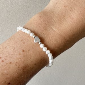 Mother of pearl bracelet with sterling silver heart