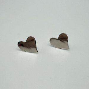 Large heart plain studs ( bright white silver)